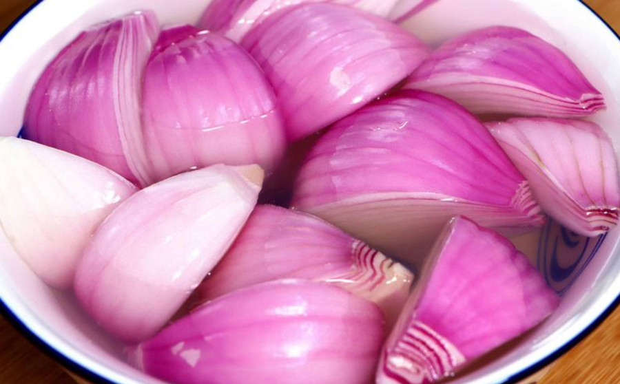 Các loại rau chứa lưu huỳnh như tỏi, hành cũng không thể bỏ qua. (Ảnh : ITN). 2-cac-loai-rau-chua-luu-huynh.jpg