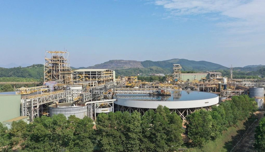 Nhà máy sản xuất. nha-may.jpg