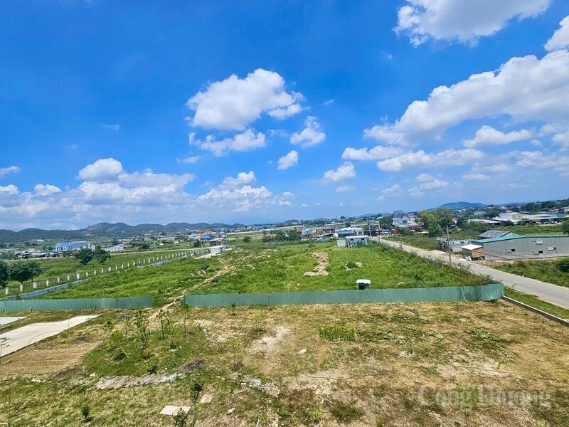 Vị trí đất xây khối nhà thứ 2 tại Khu công nghiệp Phú Hội đã được bàn giao cho chủ đầu tư. Ảnh: Minh An