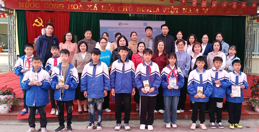 Đoàn công tác của Viện Khoa học giáo dục Việt Nam, UNICEF, trường TH-THCS Đức Long, Cao Bằng. suckhoetamthan-2.png