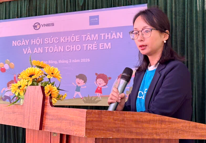 Bà Bùi Thị Hải Anh – đại diện Quỹ nhi đồng Liên hợp quốc. suckhoetamthan-3.png