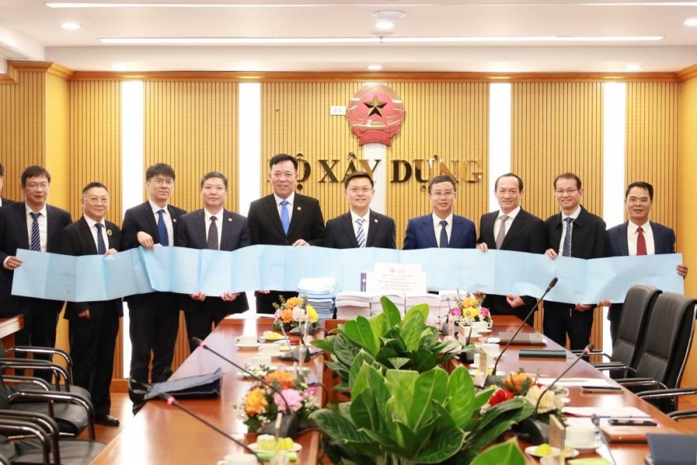 Việt Nam - Trung Quốc ký kết thỏa thuận thực hiện dự án hỗ trợ lập quy hoạch tuyến 2 đường sắt quan trọng