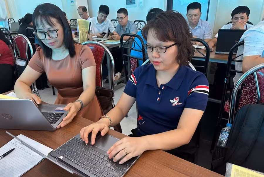 Giáo viên tham gia tập huấn “Vận dụng cách đánh giá PISA nhằm nâng cao năng lực đội ngũ cán bộ quản lý, giáo viên”. danh-gia-dien-rong-1.jpg