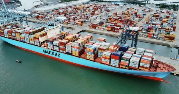 Quy định mức phí, lệ phí tại cảng, bến thủy nội địa