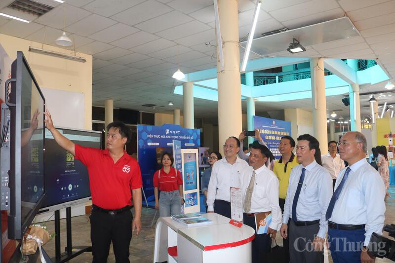 Ngày hội năm nay được tổ chức với chuỗi hoạt động đa dạng. Ảnh: Huỳnh Sự