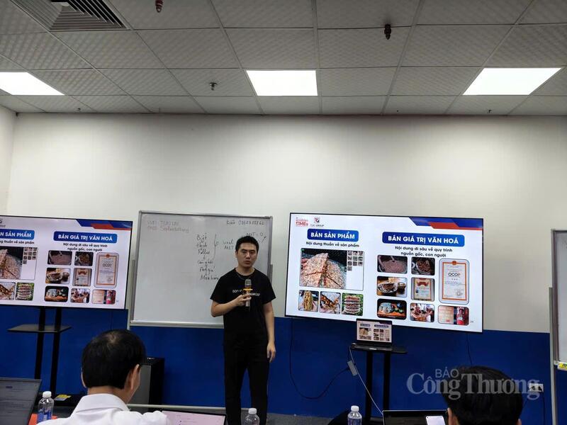 Ông Nguyễn Trung Kiên CEO của TuKi Group trực tiếp đào tạo cho các doanh nghiệp. Ảnh: Dương Hùng