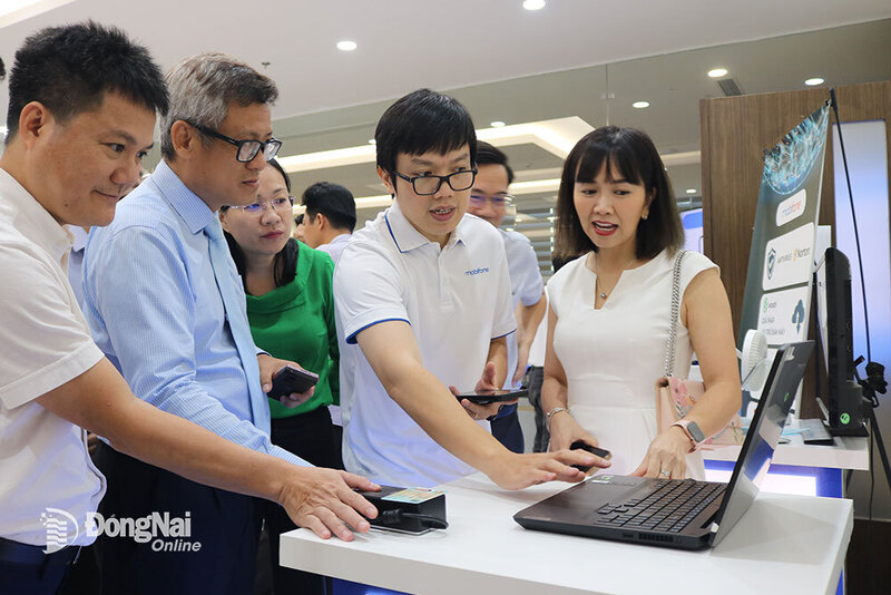 Doanh nghiệp nhỏ và vừa thuộc lĩnh vực Công Thương trên địa bàn TP. Đồng Nai có thể được hỗ trợ tối đa 100 triệu đồng/năm để ứng dụng các giải pháp chuyển đổi số vào hoạt động sản xuất, kinh doanh trong năm 2026. Ảnh minh hoạ.