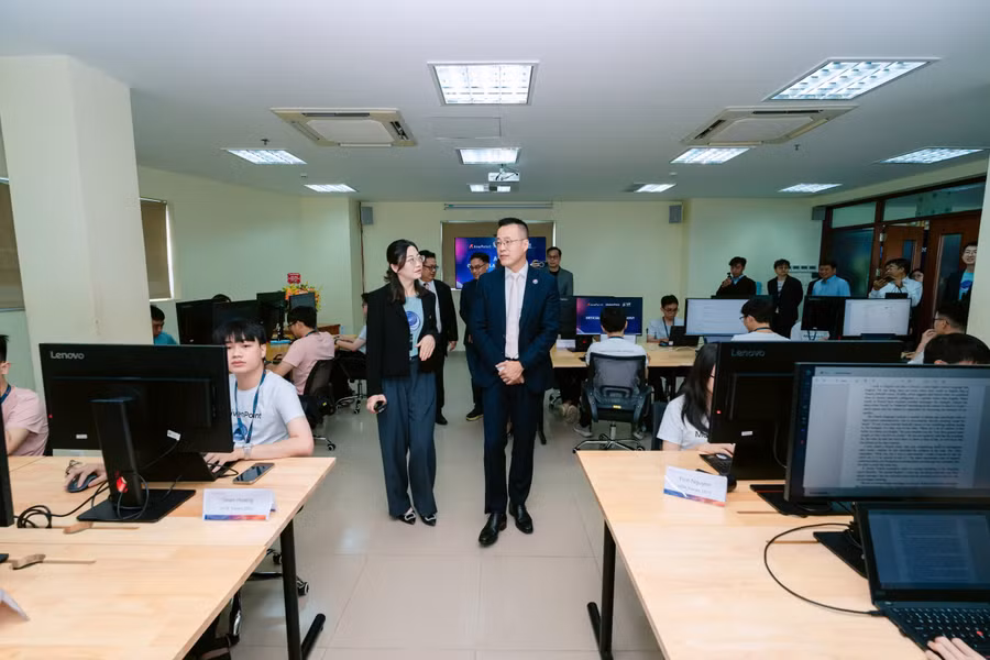 Phòng nghiên cứu AI Lab UIT – AvePoint được kỳ vọng thúc đẩy hệ sinh thái nghiên cứu ứng dụng AI tại Việt Nam. 2.jpg