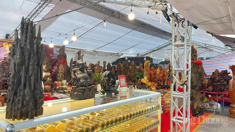 Sôi động hoạt động giao thương tại hội chợ sản phẩm OCOP Hưng Yên - 9