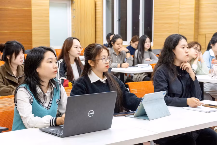Các sinh viên được lựa chọn kỹ càng với nhiều kỹ năng. z7846267808955-dda7748c9be1a574be73df2f1a92903b.jpg