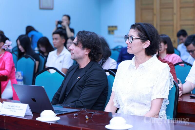 Các đại biểu tham dự Hội thảo “Cơ hội và thách thức phát triển thị trường Nam Mỹ”. Ảnh: Quỳnh Trang