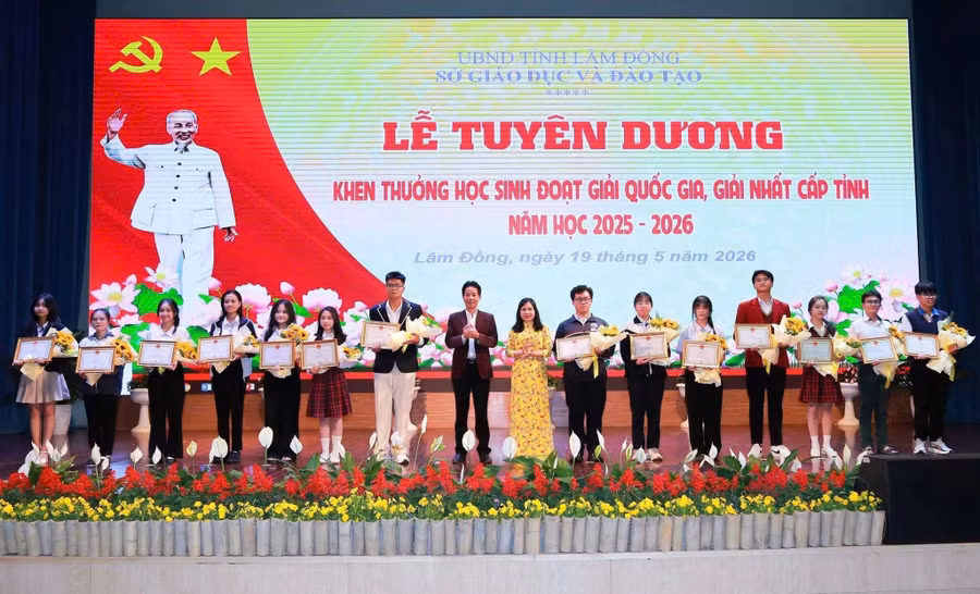 Nhiều học sinh nhà trường đạt thành tích cao tại kỳ thi học sinh giỏi cấp tỉnh. (Ảnh: NT) anh-3-nhieu-hoc-sinh-nha-truong-dat-thanh-tich-cao-tai-ky-thi-hoc-sinh-gioi-cap-tinh.jpg