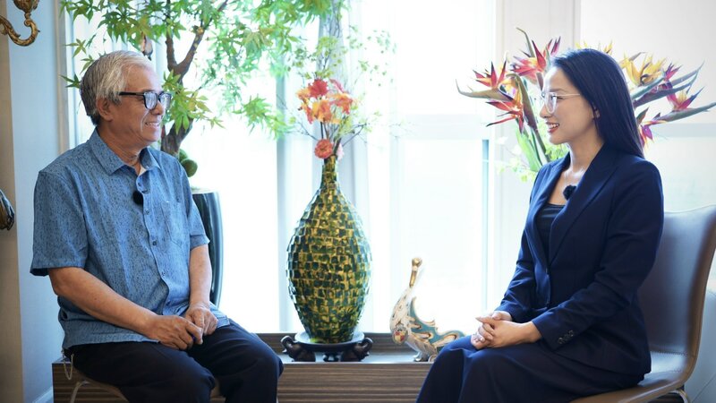 Ông Phạm Quang Vinh - Nguyên Thứ trưởng Bộ Ngoại giao trả lời phỏng vấn phóng viên Báo Công Thương - Ảnh: Thái Mạnh