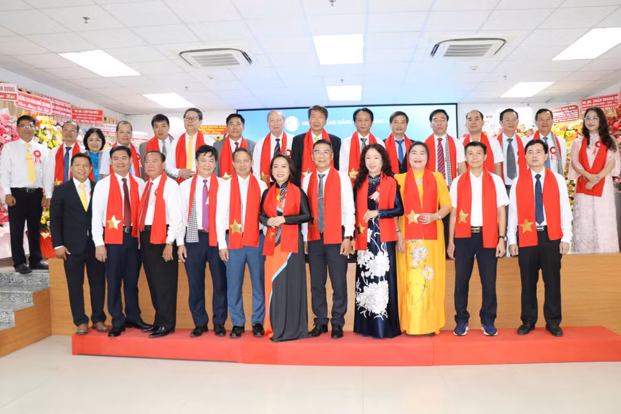 Đại biểu dự Đại hội lần thứ V, nhiệm kỳ 2026 - 2031 Hiệp hội Cao đẳng Cộng đồng Việt Nam, chiều 18/6, tại Đại học Trà Vinh. tvu-cao-dang-cong-dong-1.jpg