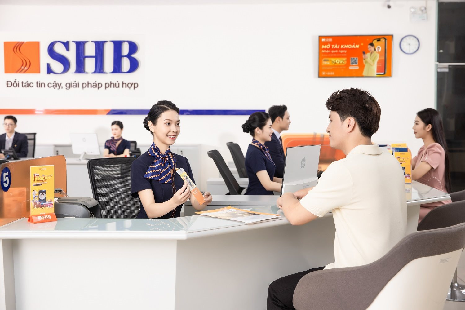 anh-giao-dich-2.jpg