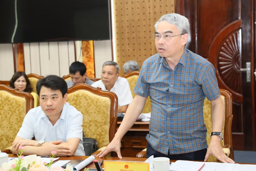 Ông Phạm Đồng Thụy - Giám đốc Sở GD&ĐT phát biểu tại cuộc họp. Ảnh: Tất Đạt ong-pham-dong-thuy.jpg