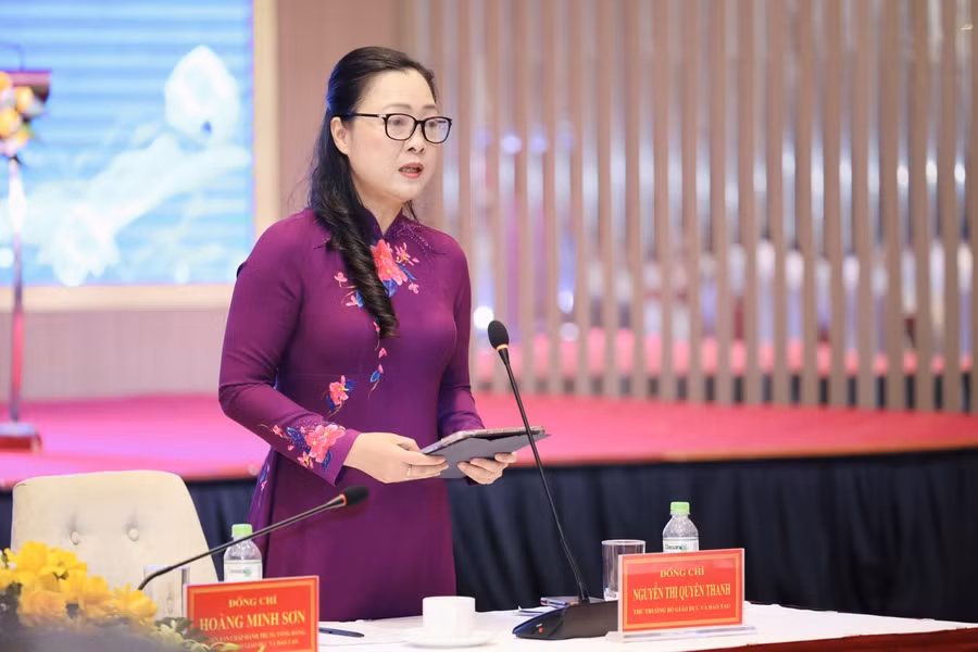Thứ trưởng Nguyễn Thị Quyên Thanh phát biểu tại hội nghị. img-7336.jpg