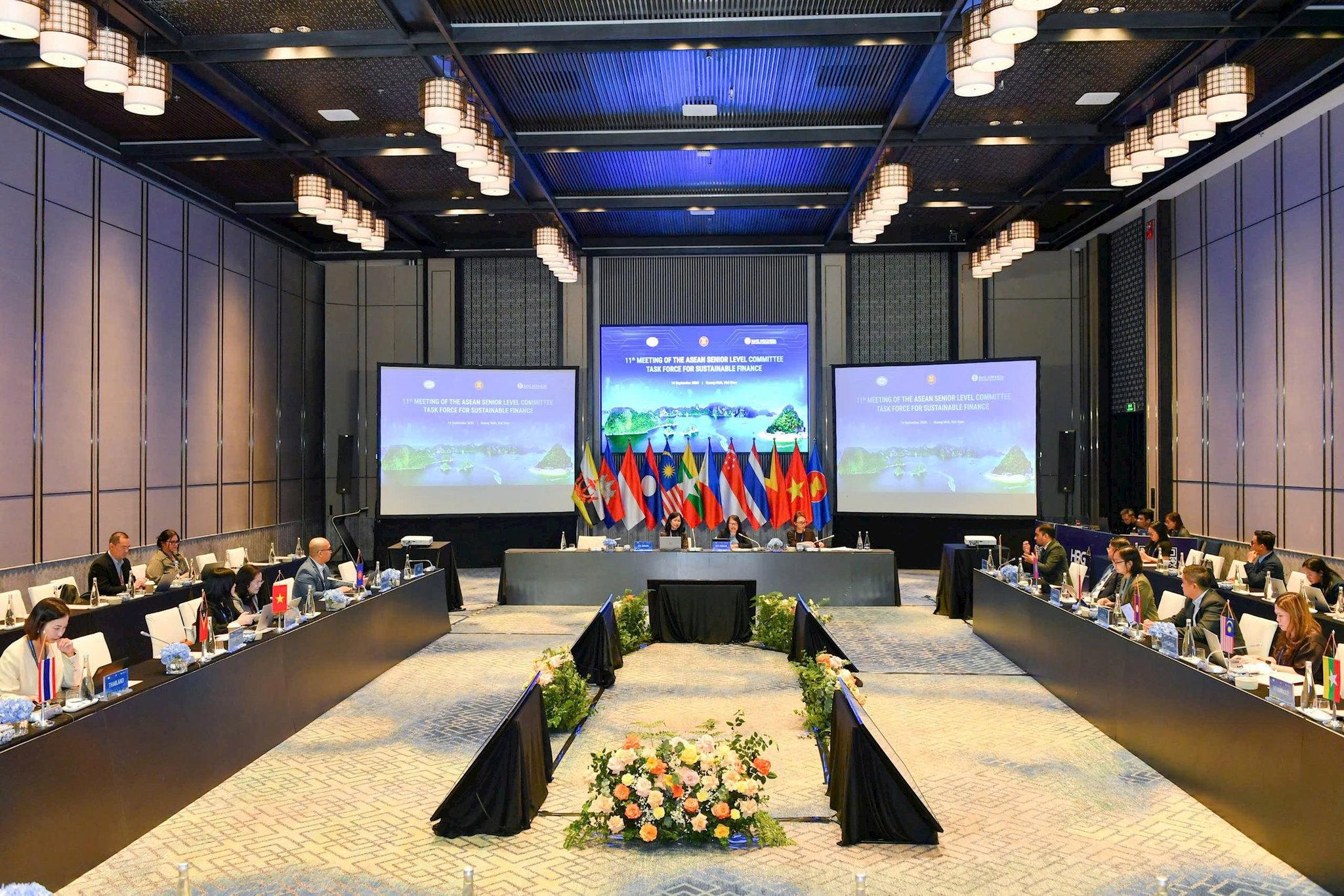 14.9-2-thuc-day-cac-sang-kien-tai-chinh-ben-vung-trong-khu-vuc-asean-1-(1).jpg