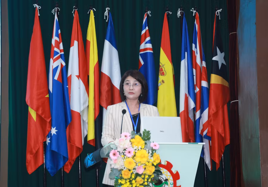 hoi-tha-quoc-te.jpg