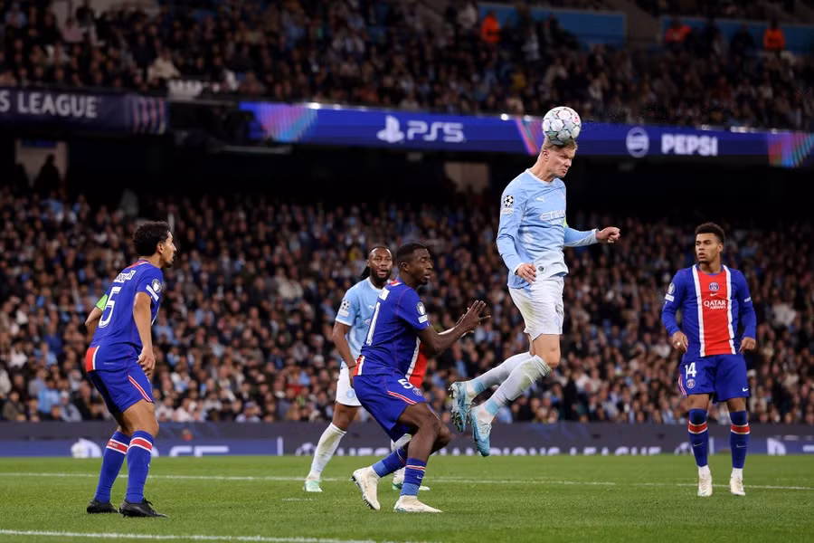 Erling Haaland ghi cú đúp nhưng Man City vẫn thua đội khách PSG 2-4 ở vòng phân hạng Champions League hôm 15/10 (giờ Hà Nội). Ảnh: Getty. man-city.png